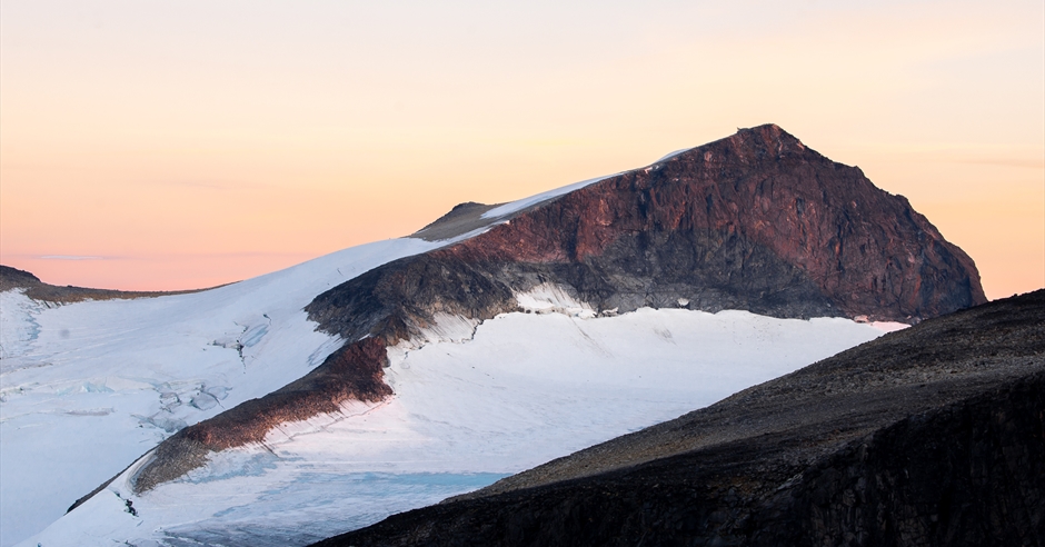 Galdhøpiggen 2469 m.a.s.l. - the highest mountain in Norway - Scenic ...